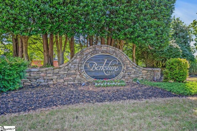 67 Devonhall Way, Taylors, SC 29687