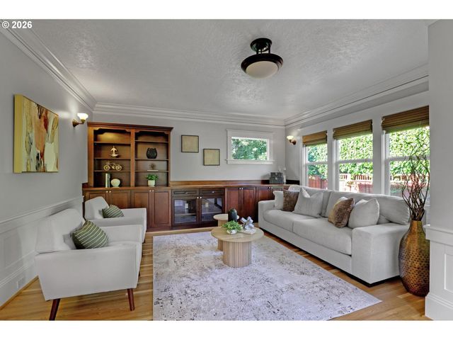 3017 Ne 12TH Ave, Portland, OR 97212