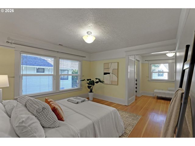 3017 Ne 12TH Ave, Portland, OR 97212