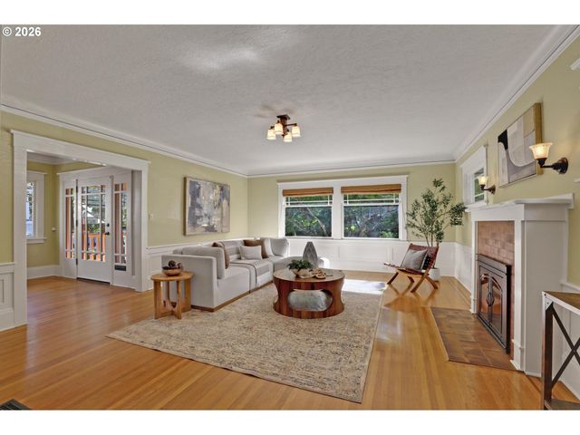3017 Ne 12TH Ave, Portland, OR 97212