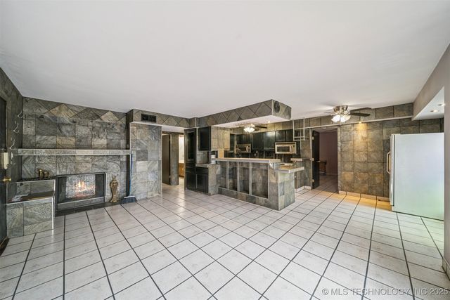 4444 E 68th Street 390, Tulsa, OK 74136