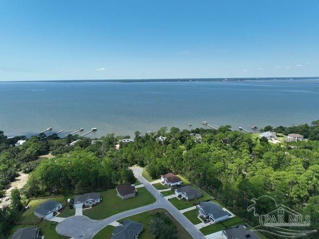 5564 Kailey Rd, Milton, FL 32583