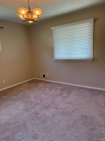 32223 Woodbrook Drive, Wayne, MI 48184