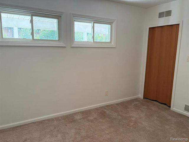 32223 Woodbrook Drive, Wayne, MI 48184