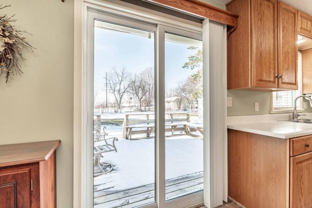 410 E Saint Charles Avenue, Fergus Falls, MN 56537