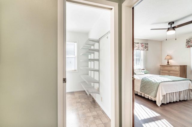 410 E Saint Charles Avenue, Fergus Falls, MN 56537