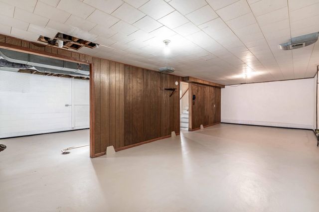 410 E Saint Charles Avenue, Fergus Falls, MN 56537