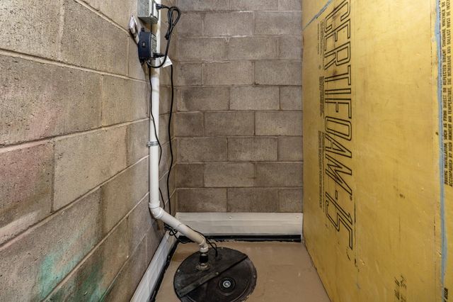 410 E Saint Charles Avenue, Fergus Falls, MN 56537