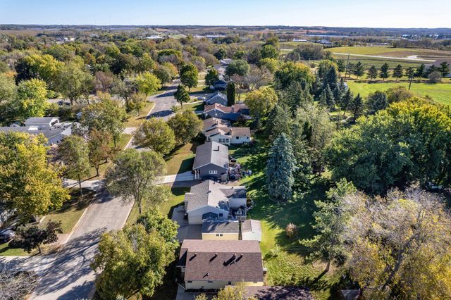 410 E Saint Charles Avenue, Fergus Falls, MN 56537