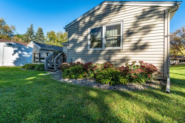 410 E Saint Charles Avenue, Fergus Falls, MN 56537