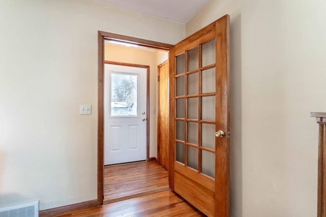 410 E Saint Charles Avenue, Fergus Falls, MN 56537