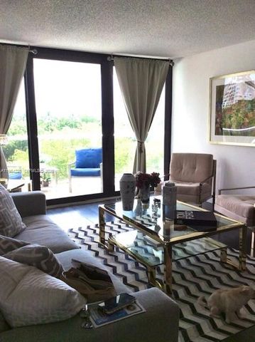 3701 N Country Club Drive 504, Aventura, FL 33180