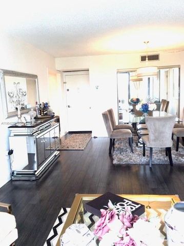 3701 N Country Club Drive 504, Aventura, FL 33180