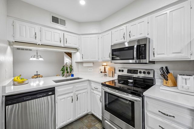 777 Custer Road 9-4, Richardson, TX 75080