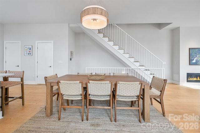 1 Bauhaus Court, Asheville, NC 28801