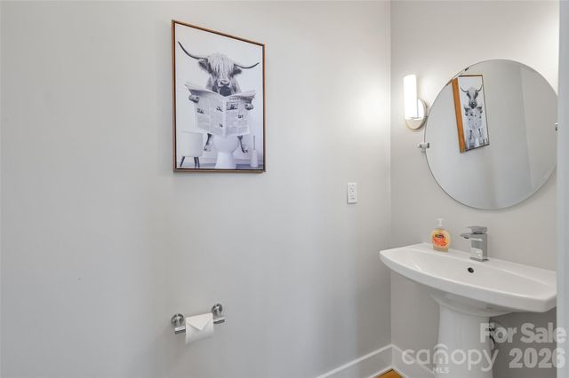 1 Bauhaus Court, Asheville, NC 28801