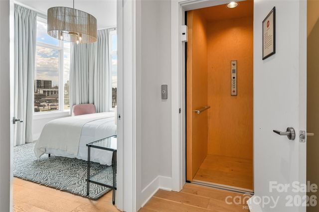 1 Bauhaus Court, Asheville, NC 28801