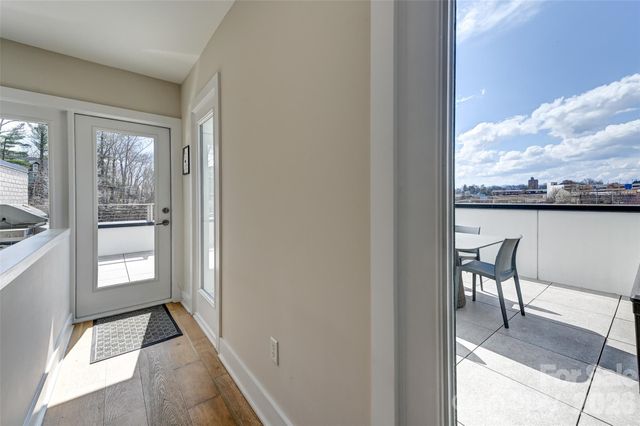 1 Bauhaus Court, Asheville, NC 28801
