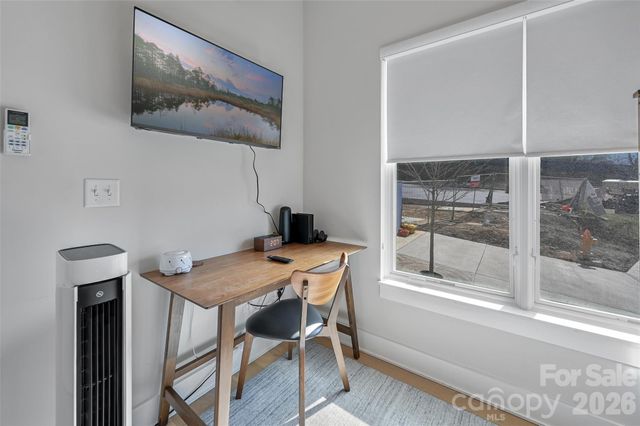 1 Bauhaus Court, Asheville, NC 28801