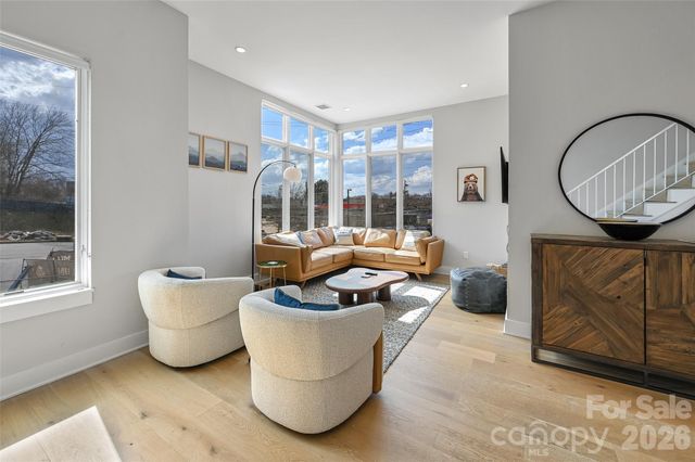 1 Bauhaus Court, Asheville, NC 28801