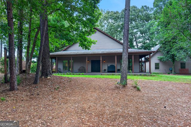 1369 Mobley Bridge Road, Hogansville, GA 30230