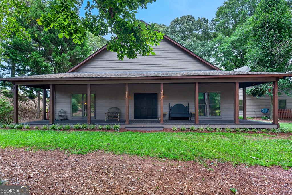 1369 Mobley Bridge Road, Hogansville, GA 30230