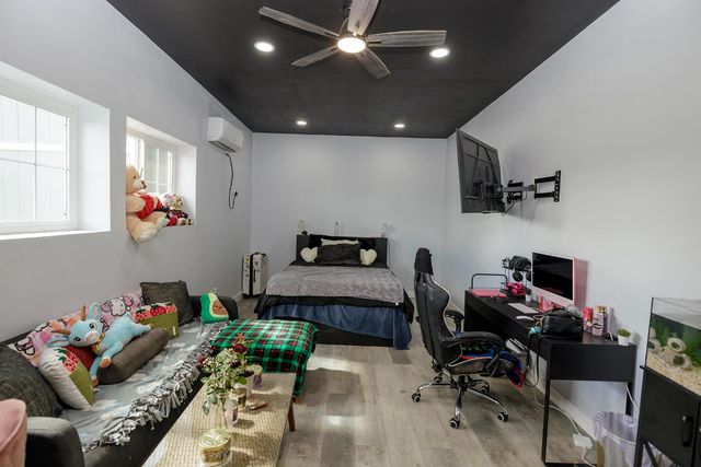 10606 Pioneer Ave, Oakdale, CA 95361