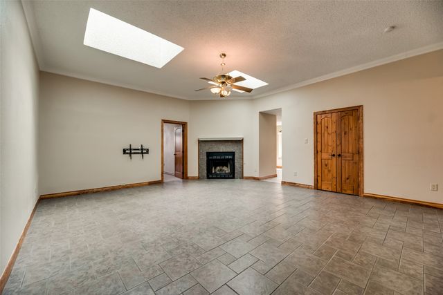 1307 E Branch Hollow Drive, Carrollton, TX 75007