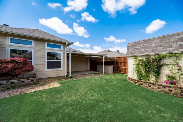 1307 E Branch Hollow Drive, Carrollton, TX 75007