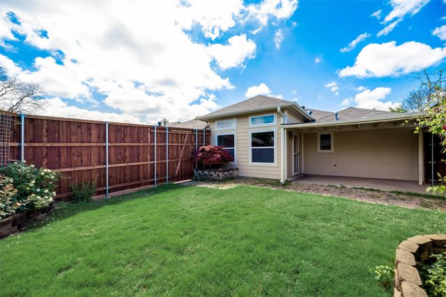 1307 E Branch Hollow Drive, Carrollton, TX 75007