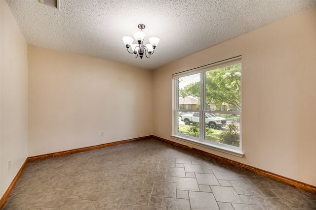1307 E Branch Hollow Drive, Carrollton, TX 75007