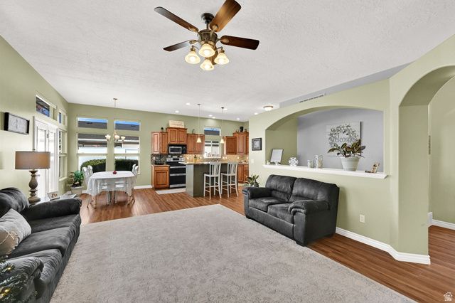 587 N 2625 W, West Point, UT 84015