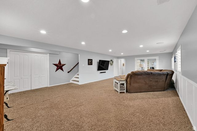 587 N 2625 W, West Point, UT 84015