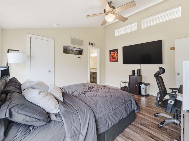 4402 Holland Avenue 202, Dallas, TX 75219