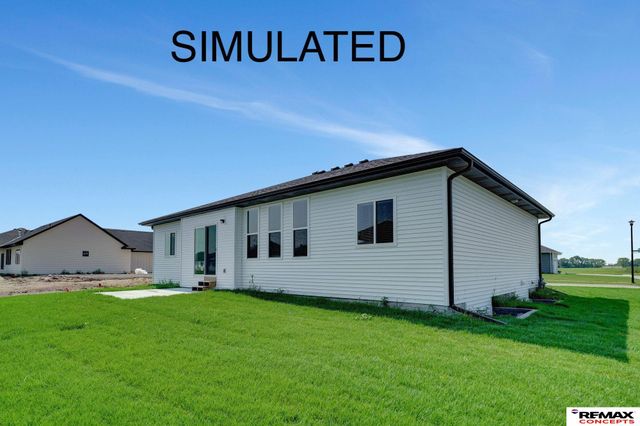 815 Regiment Road, Lincoln, NE 68527
