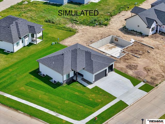 815 Regiment Road, Lincoln, NE 68527