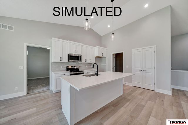 815 Regiment Road, Lincoln, NE 68527
