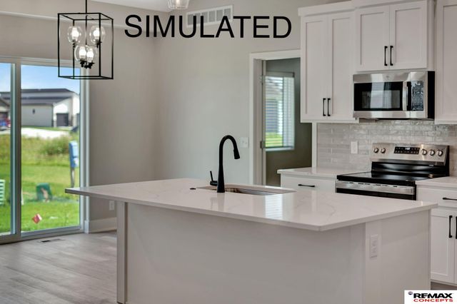 815 Regiment Road, Lincoln, NE 68527