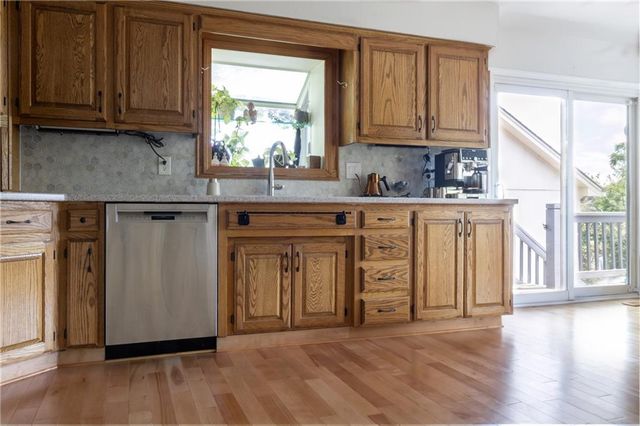213 NW ASPEN Street, Lee's Summit, MO 64064