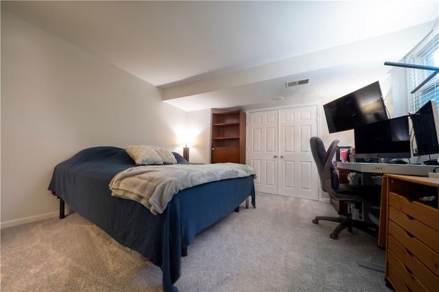 213 NW ASPEN Street, Lee's Summit, MO 64064