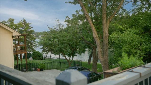 213 NW ASPEN Street, Lee's Summit, MO 64064