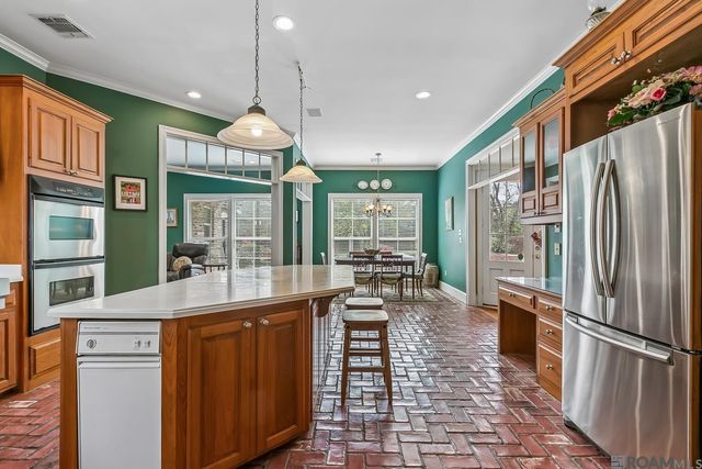 756 Myrtle View Dr, Baton Rouge, LA 70810