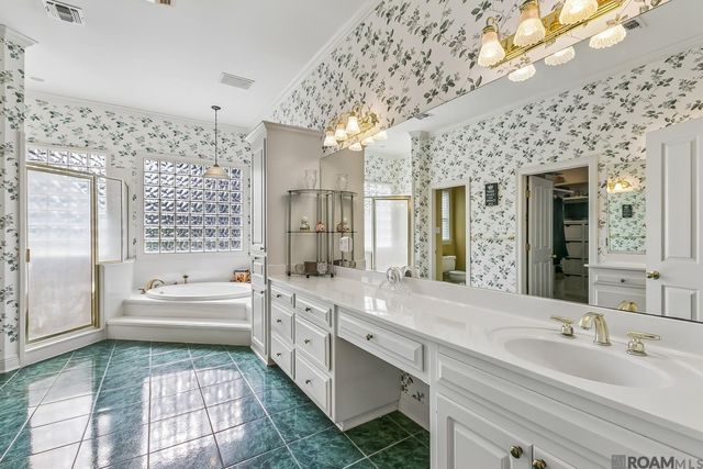 756 Myrtle View Dr, Baton Rouge, LA 70810