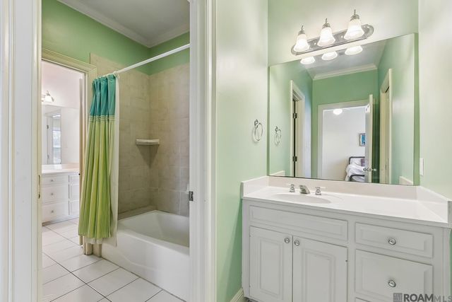 756 Myrtle View Dr, Baton Rouge, LA 70810