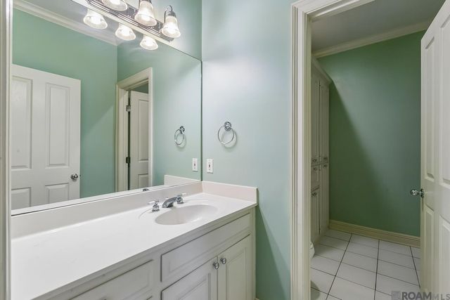 756 Myrtle View Dr, Baton Rouge, LA 70810