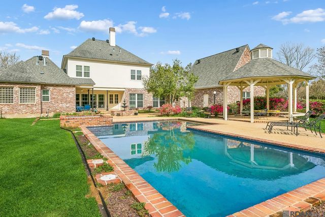 756 Myrtle View Dr, Baton Rouge, LA 70810