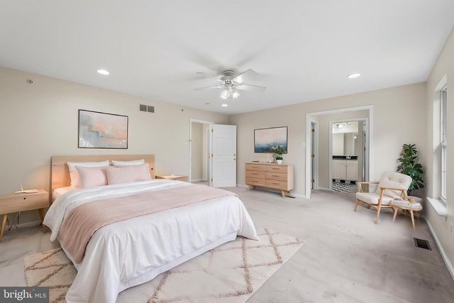 2541 HARDING AVE, Broomall, PA 19008