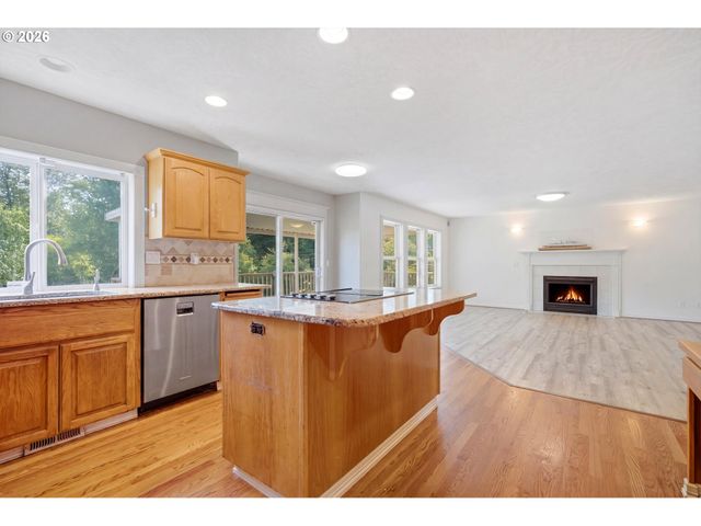 328 Sw 38TH Loop, Gresham, OR 97080