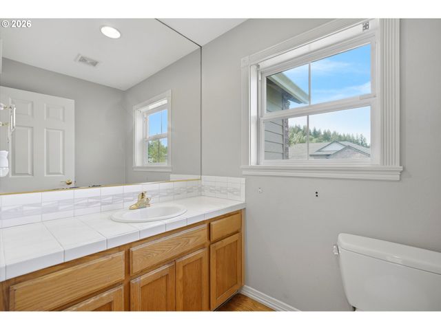 328 Sw 38TH Loop, Gresham, OR 97080
