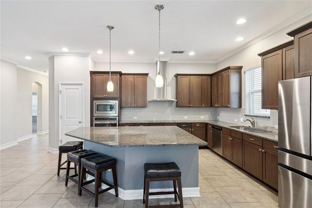 16748 ABBEY HILL COURT, Clermont, FL 34711